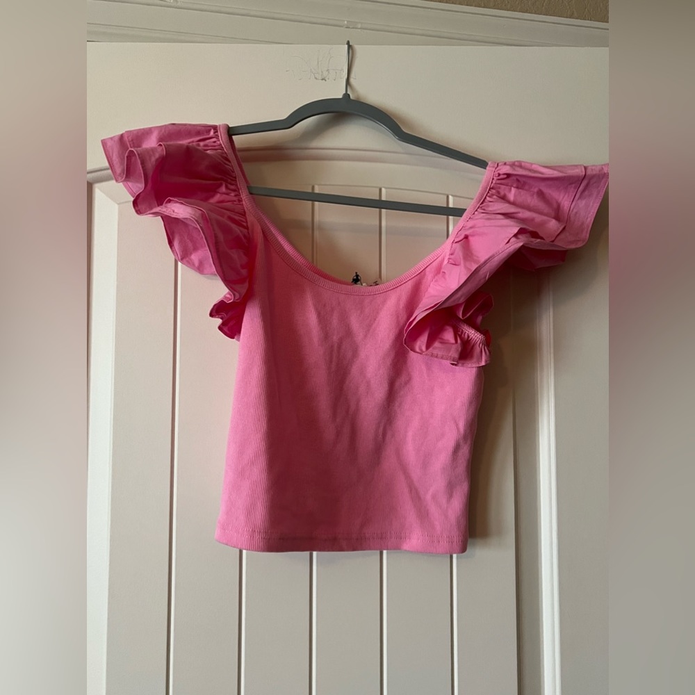 pink ruffle top cropped